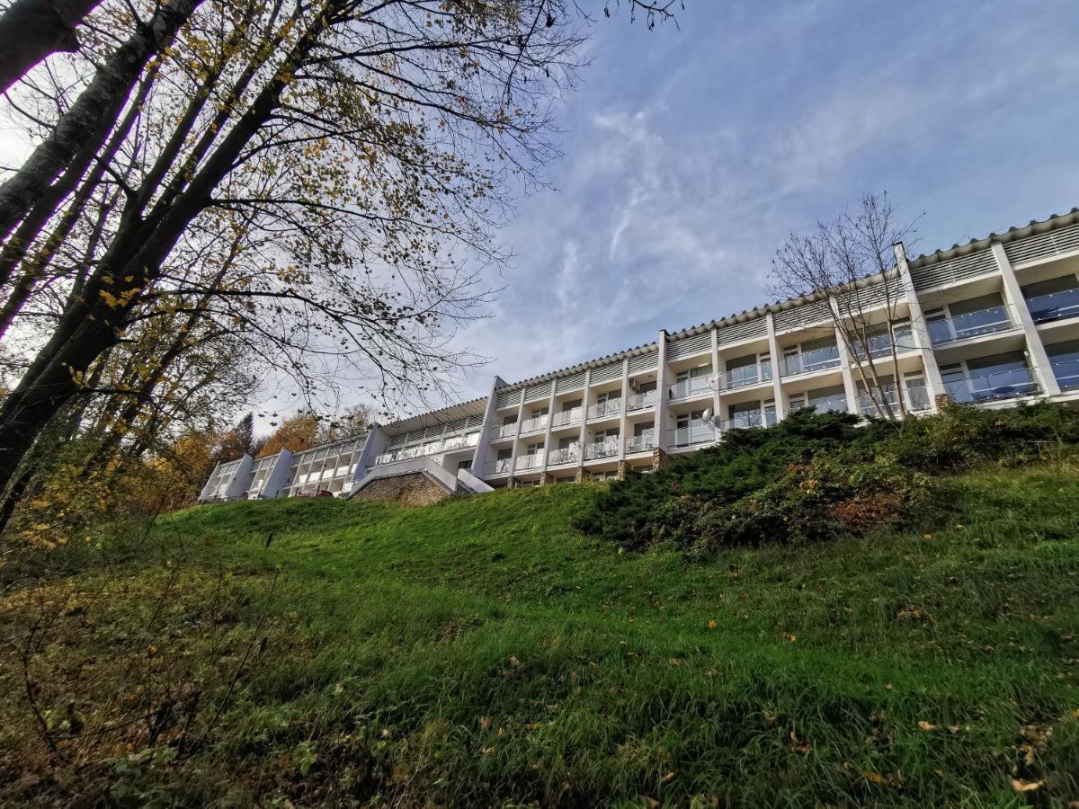 Hearth Hill View Apartment ウストロン エクステリア 写真