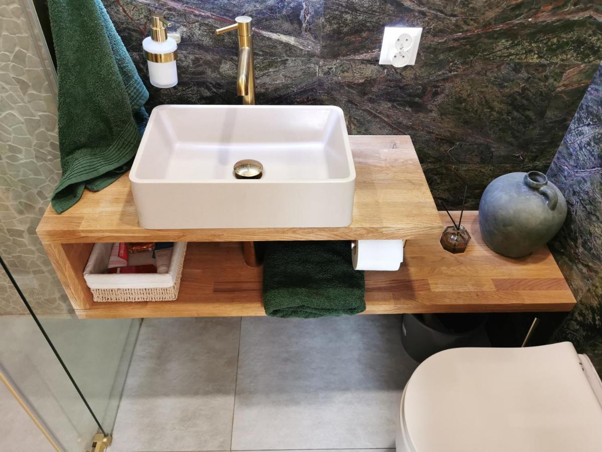 Hearth Hill View Apartment ウストロン エクステリア 写真