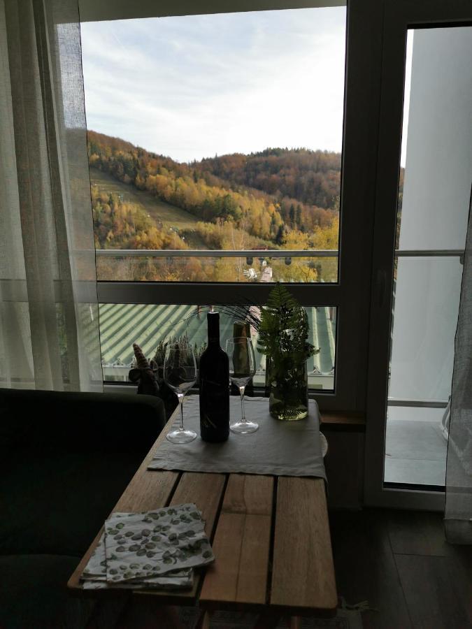 Hearth Hill View Apartment ウストロン エクステリア 写真