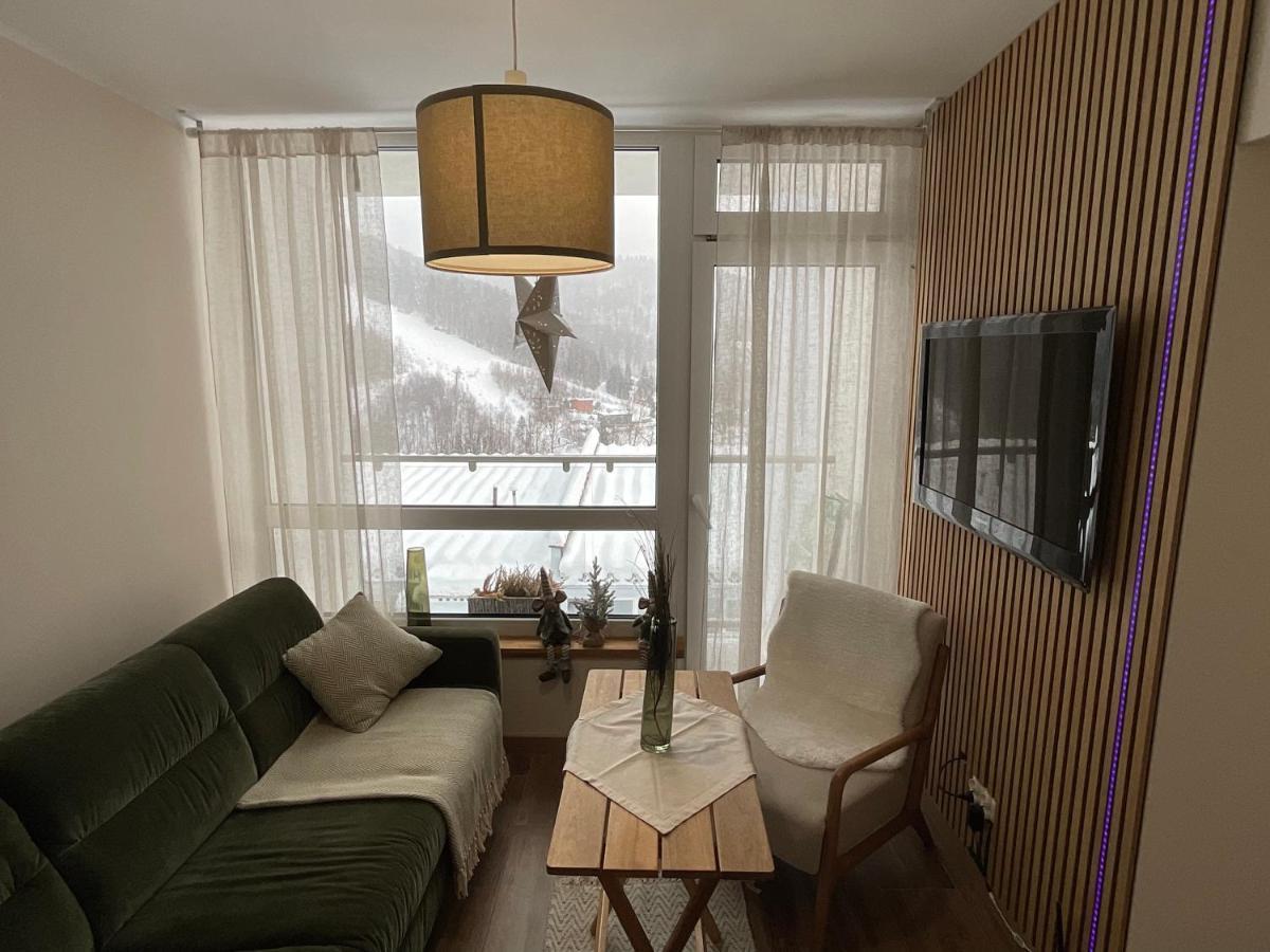Hearth Hill View Apartment ウストロン エクステリア 写真